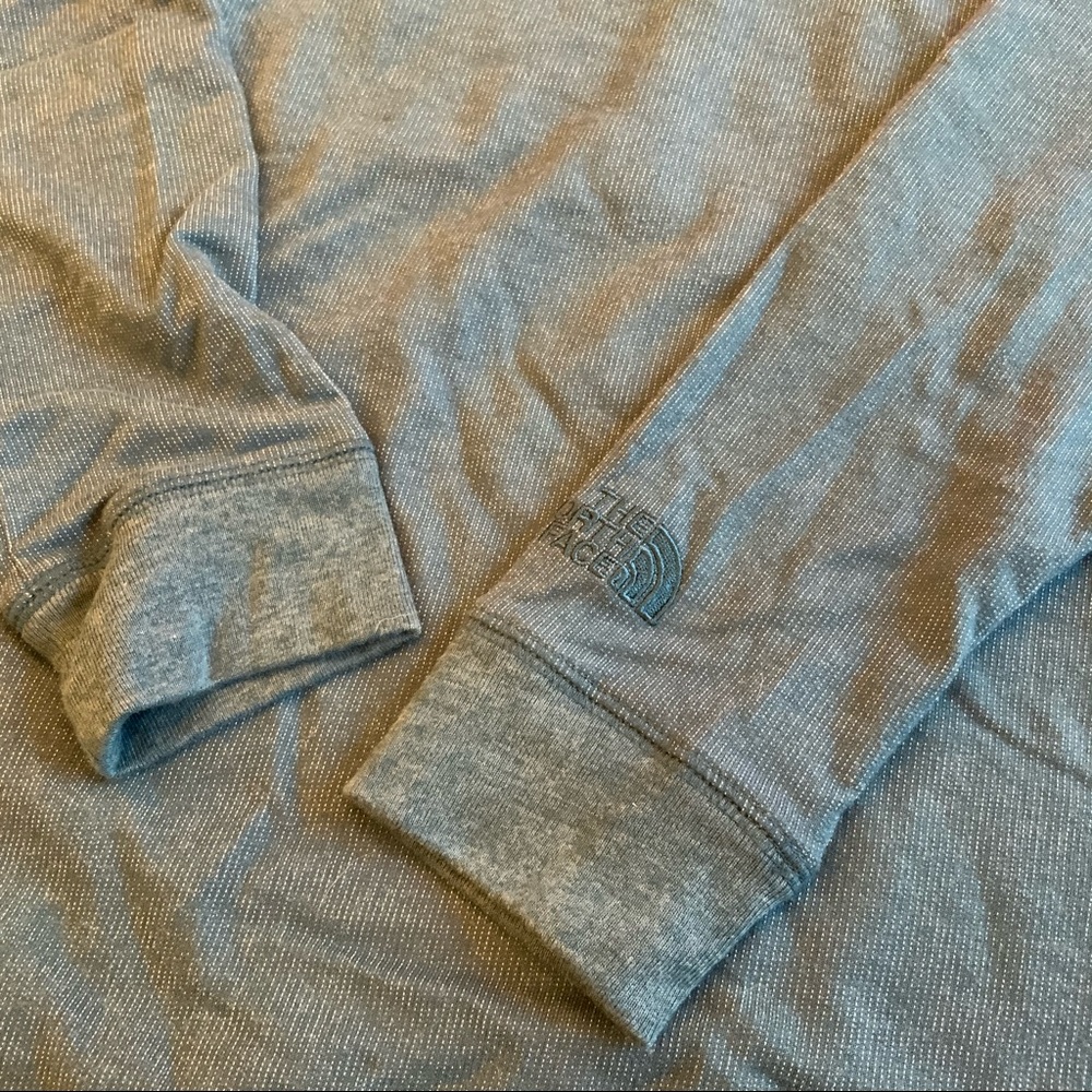 The North Face Women’s Terry Poncho Pullover - Picture 5 of 10